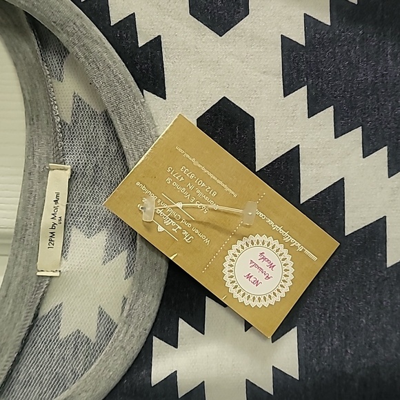 Navy & White Aztec Dress - Picture 5 of 6